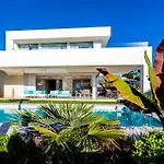 Beautiful Villa With Amazing Views